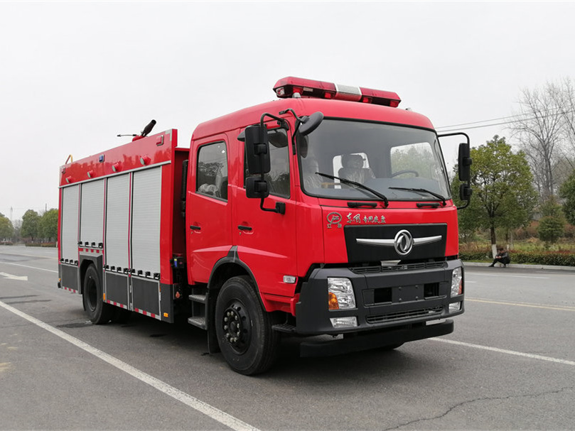 6噸東風專底泡沫消防車