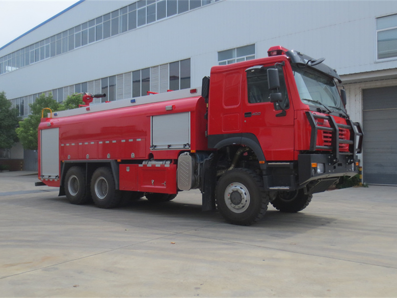 四驅9噸后雙橋泡沫消防車
