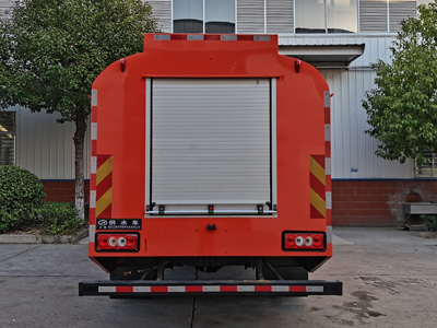 森林四驅福田單排7.6噸供水車